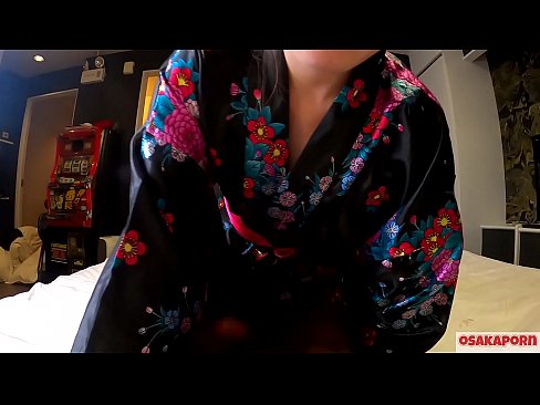 ❤️ Keçika ciwan a cosplay ji seksê hez dike ku bi orgazmê bi şûjinek di hespêk û blowjob de. Keçika Asyayî ya bi pisîka porî û bi cil û bergên kevneşopî yên Japonî di vîdyoya amator de ku masturbasyona bi pêlîstokên qijikê nîşan dide. Sakura 3 OSAKAPORN. ☑ Porno li ku.novoporn-com.ru ☑